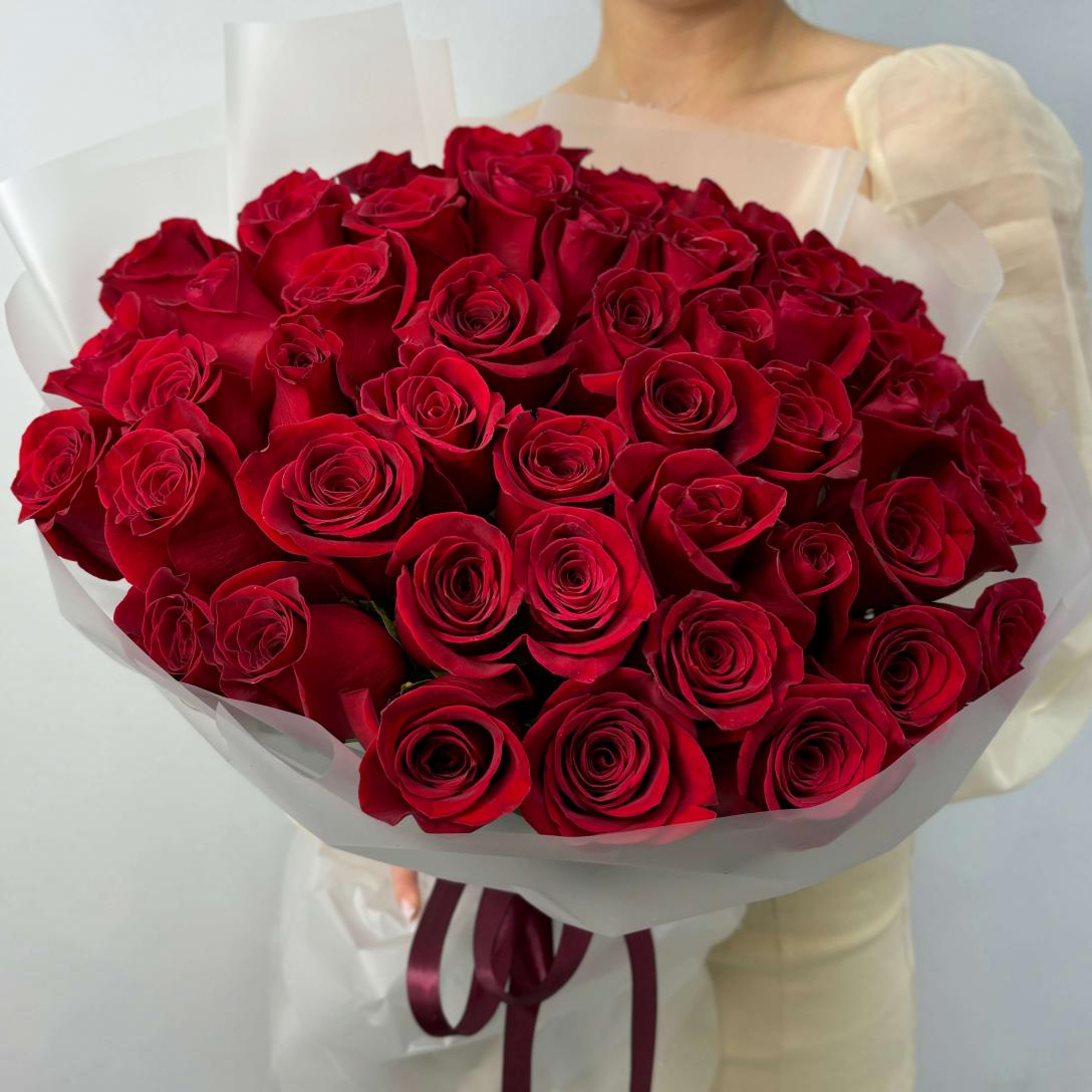 Купить 51 розу в СПБ