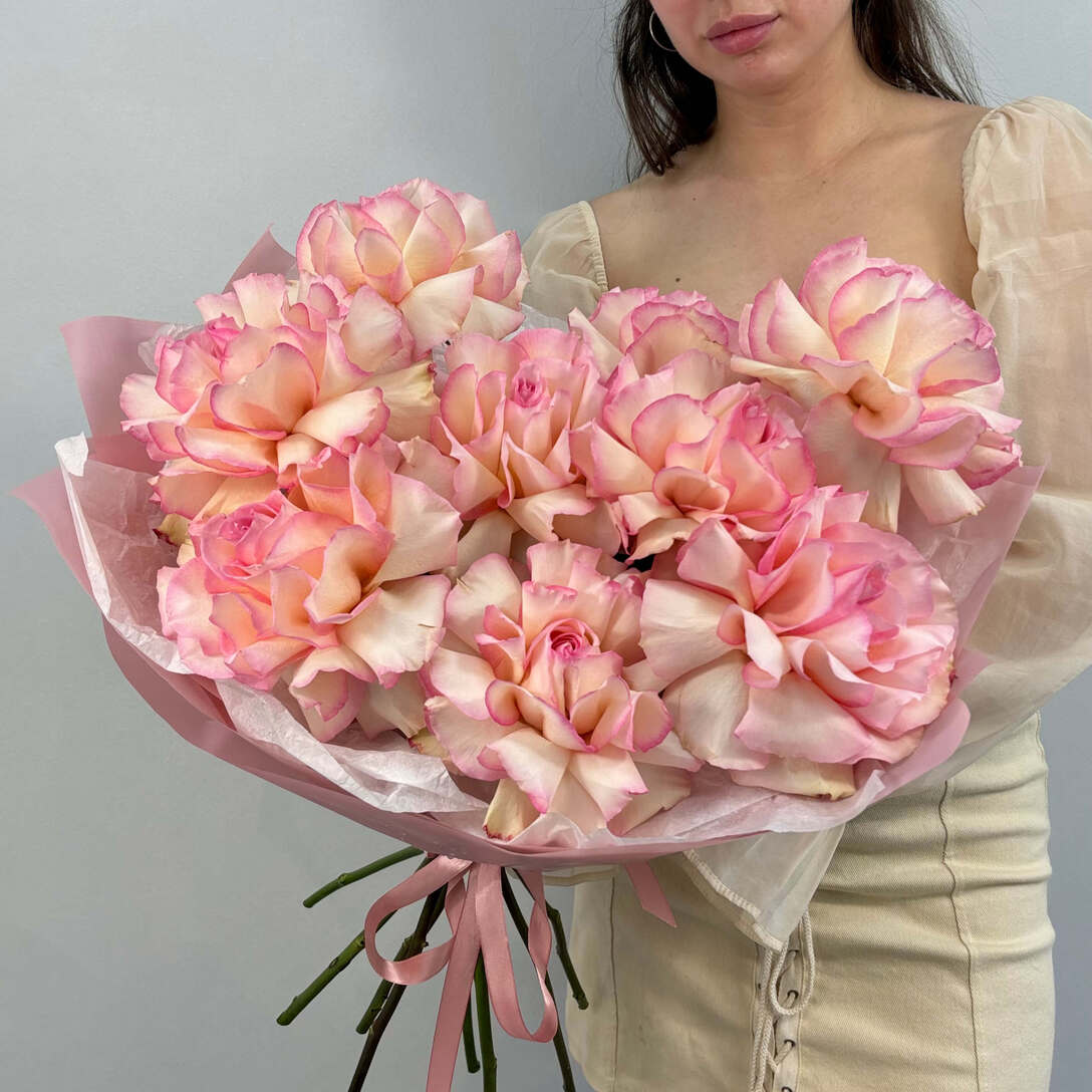 Букет из французских роз в Санкт-Петербурге