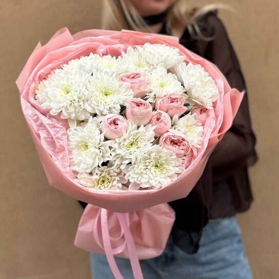 Авторский букет №194 Авторский букет из хризантем и кустовых роз Фото 3