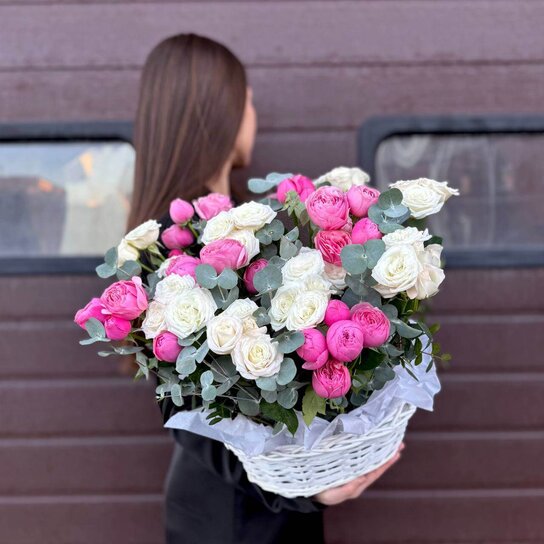 Композиция №152 "Куст роз" из 15 кустовых роз Фото 4