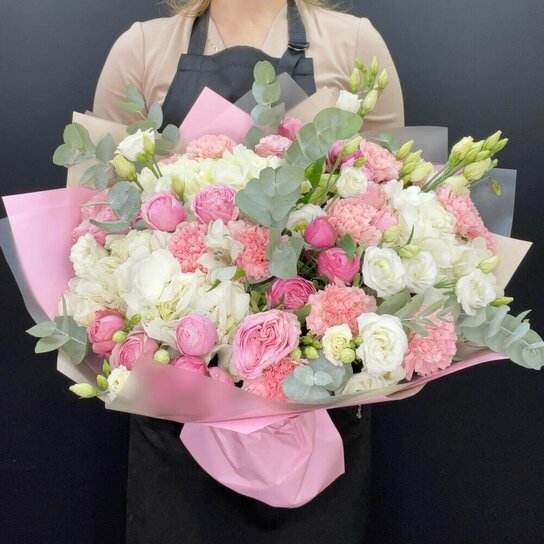 Авторский букет №294 с пионовидной розой и гортензиями Фото 2