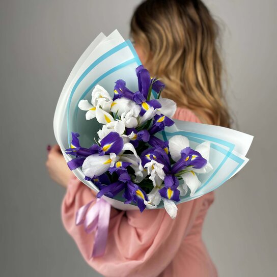 Монобукет №167 из 15 ирисов Фото 3