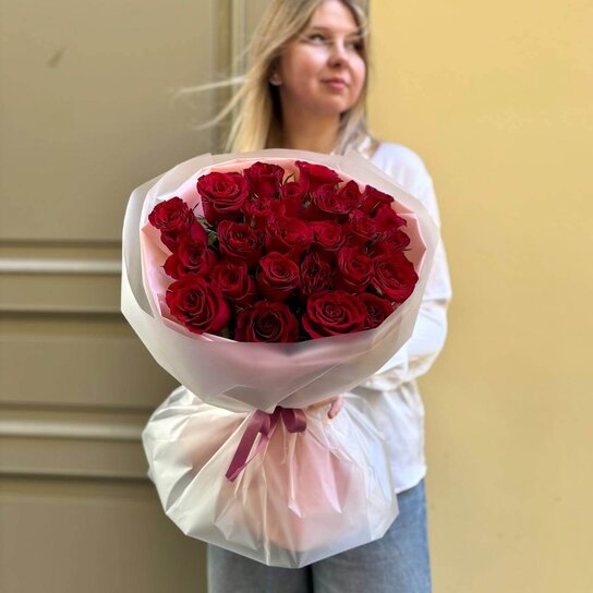 Монобукет №214 из 25 красных роз Фото 3