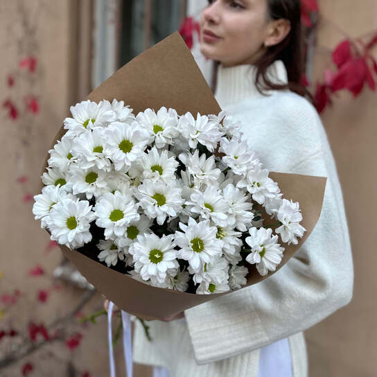 Монобукет №142 из ромашковых хризантем