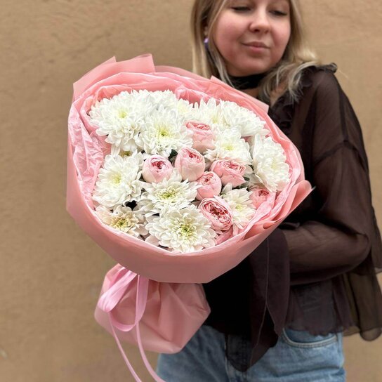 Авторский букет №194 Авторский букет из хризантем и кустовых роз Фото 5