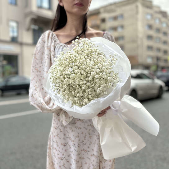 Монобукет №131, воздушная белая гипсофила, размер M