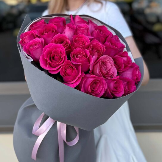 Монобукет №168 из 25 ароматных крупных роз Пинк Флойд Фото 3