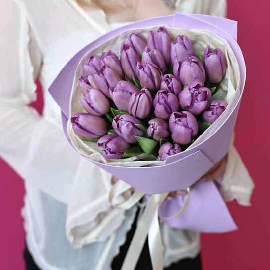 Монобукет №174 из 25 лиловых тюльпанов Фото 3