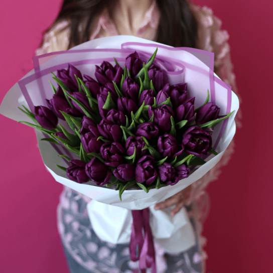 Монобукет №200 из 35 фиолетовых тюльпанов Фото 2