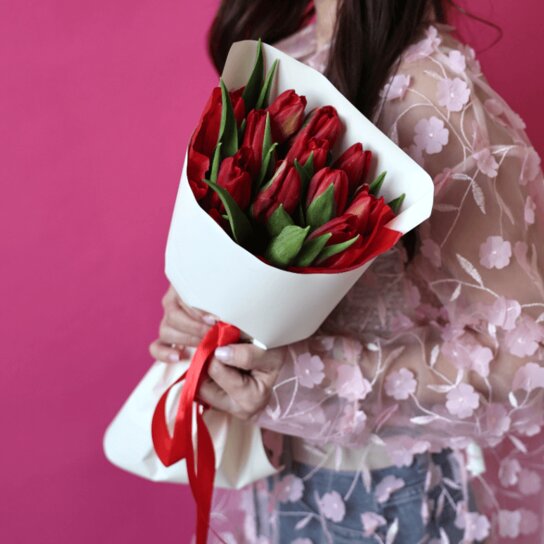 Монобукет №199 из 11 красных тюльпанов
