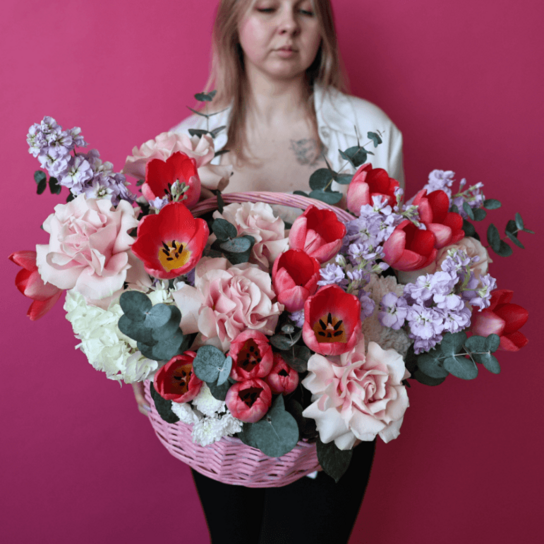 Композиция №166 из гортензии, роз, хризантем, тюльпанов и маттиолы Фото 2
