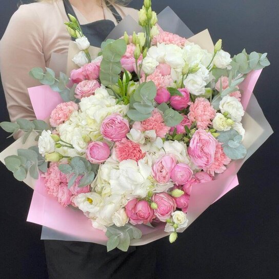 Авторский букет №294 с пионовидной розой и гортензиями Фото 4