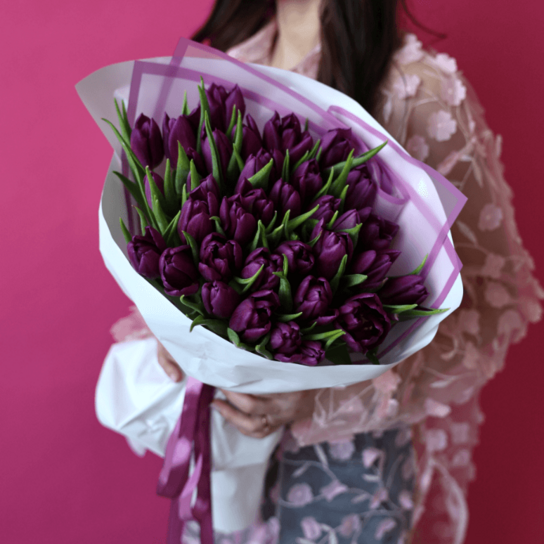 Монобукет №200 из 35 фиолетовых тюльпанов Фото 3