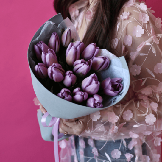 Монобукет №198 из 17 лиловых тюльпанов Фото 4