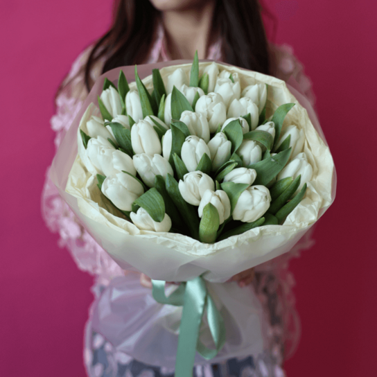 Монобукет №193 из 35 белоснежных тюльпанов Фото 3