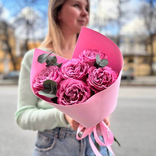 Монобукет №219 из розовых роз "Сердечки"