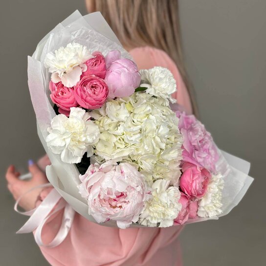 Авторский букет №234 из гортензии, пионов, кустовых роз и диантусов Фото 2