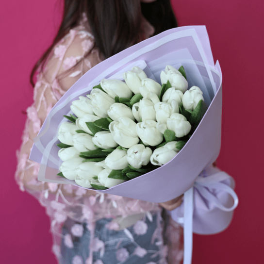 Монобукет №195 из 25 белоснежных тюльпанов Фото 3