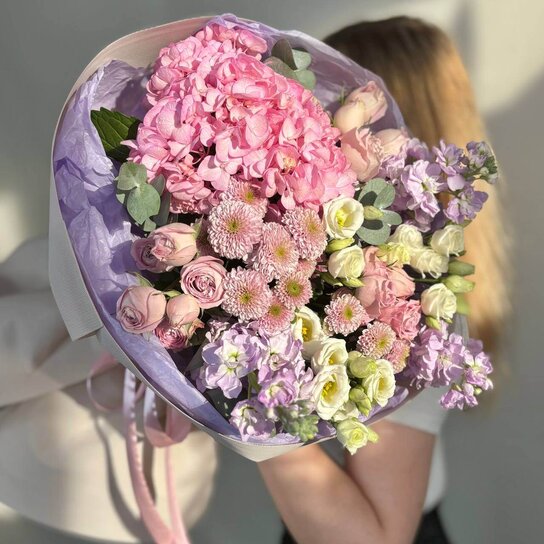 Авторский букет №241 из гортензии, сантини, маттиолы и кустовых роз Фото 3