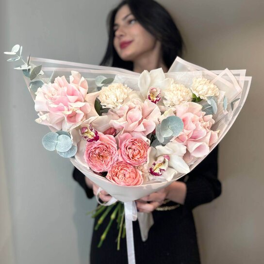 Авторский букет №189 Авторский букет "Пастель" из роз, гвоздик и орхидеи Фото 2
