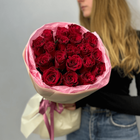 Монобукет №160 из 19 красных роз