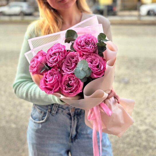 Монобукет №223 из пионовидной розы Эквадор с эвкалиптом Фото 6