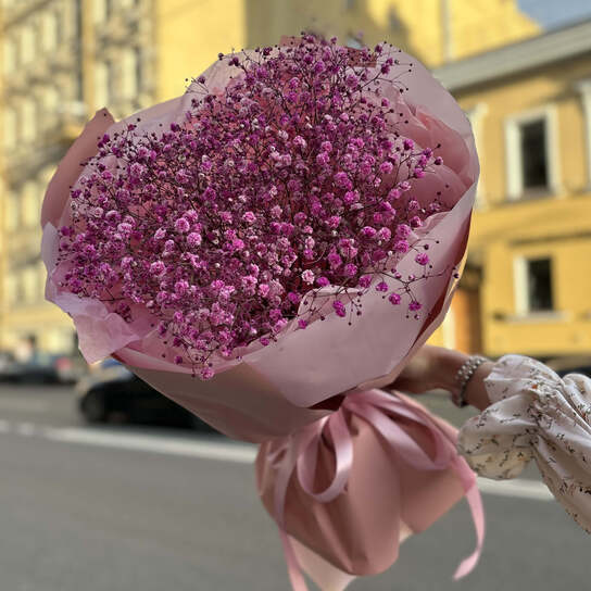 Монобукет №134, воздушная розовая гипсофила размер M