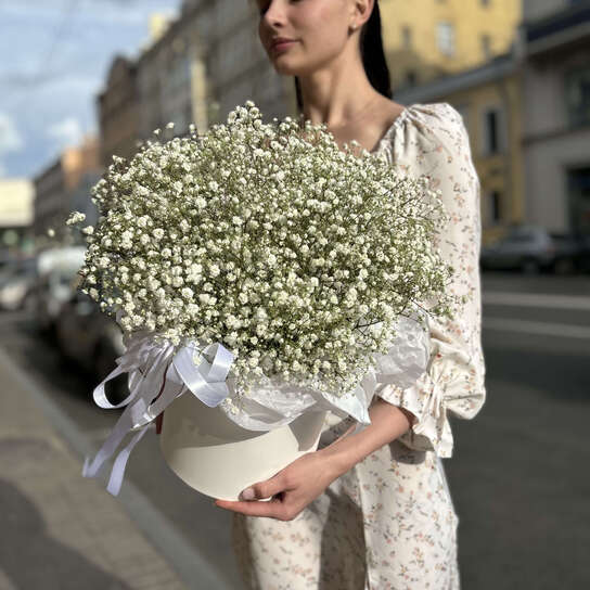 Композиция №105 с воздушной белой гипсофилой, размер L