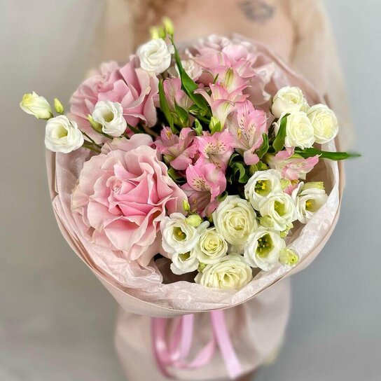 Авторский букет №267 Нежный букет из французских роз Фото 3