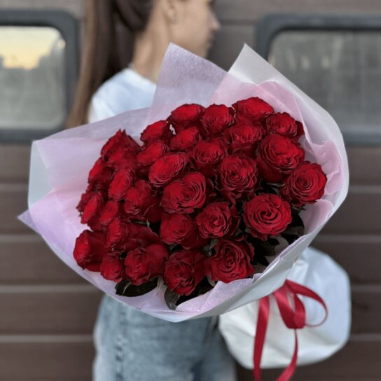Монобукет №323 из 31 алой розы