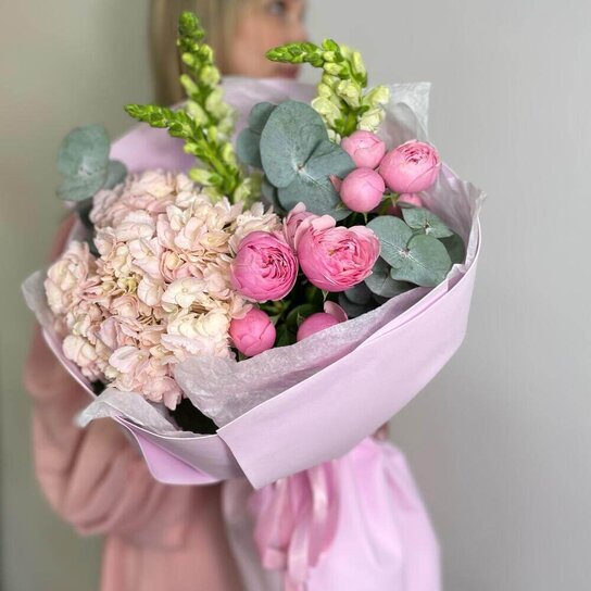 Авторский букет №303 Розовые пионовидные розы и львиный зев Фото 2