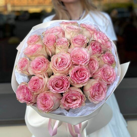 Монобукет №169 из 25 крупных роз Эсперанса