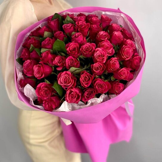 Монобукет №242 из 51 малиновой розы Фото 4