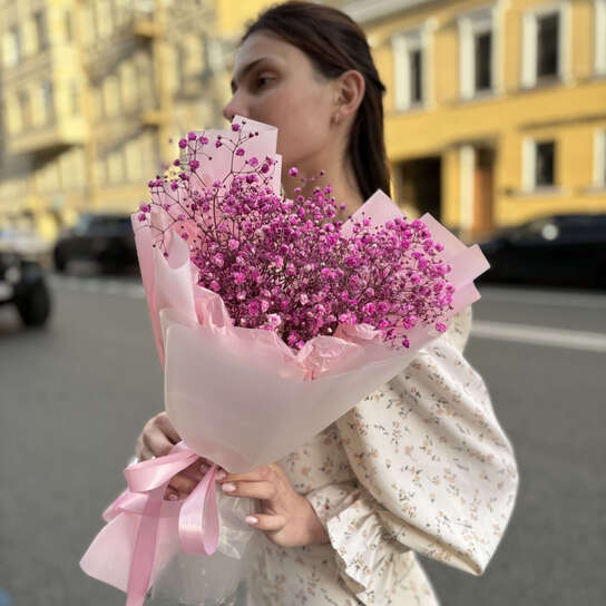 Монобукет №133, воздушная розовая гипсофила размер S