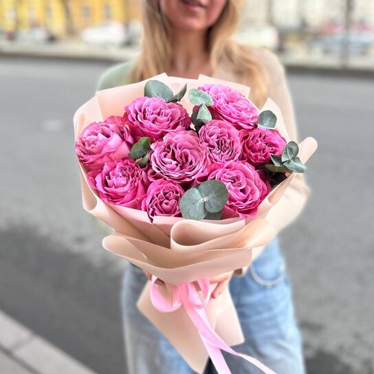 Монобукет №224 из пионовидной розы Эквадор с эвкалиптом Фото 6