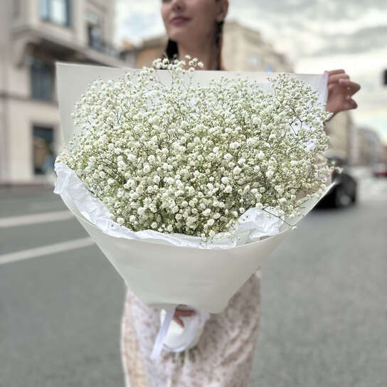 Монобукет №132, воздушная белая гипсофила, размер L
