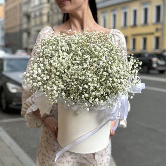 Композиция №105 с воздушной белой гипсофилой, размер L