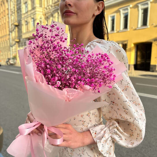Монобукет №133, воздушная розовая гипсофила размер S