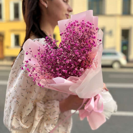 Монобукет №133, воздушная розовая гипсофила размер S