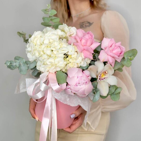 Композиция №169 Нежные цветы в коробке