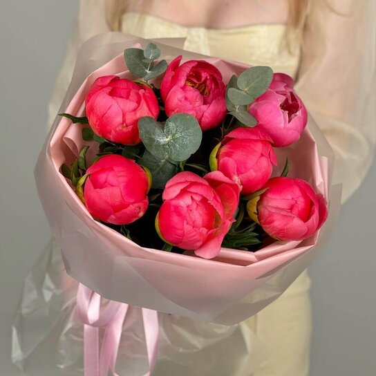 Монобукет №267 Пионы Coral Charm 7шт с эвкалиптом