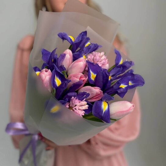 Авторский букет №205 "Весна" из тюльпанов, ирисов и гиацинтов Фото 2