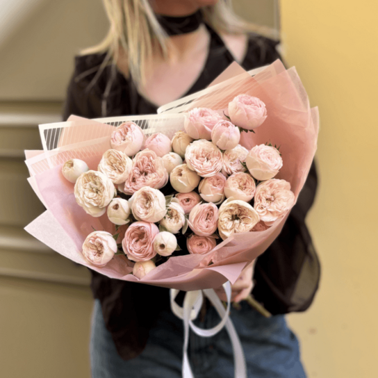 Монобукет №236 из кустовых роз Менсфилд Парк 9 шт