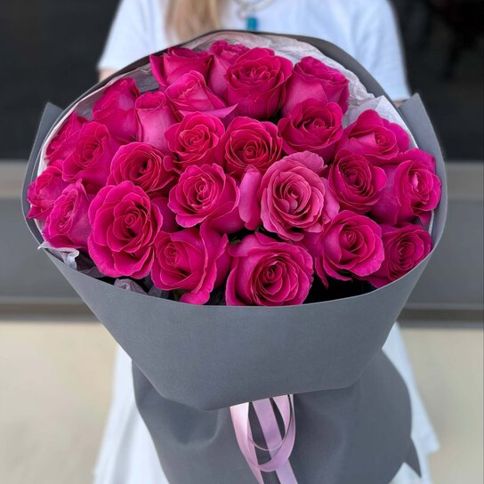 Монобукет №168 из 25 ароматных крупных роз Пинк Флойд Фото 2