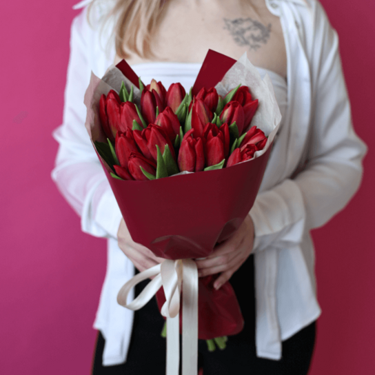 Монобукет №189 из 17 красных тюльпанов Фото 3