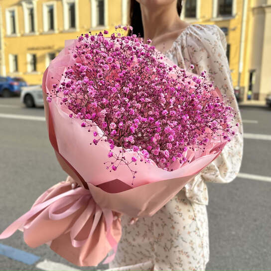 Монобукет №134, воздушная розовая гипсофила размер M