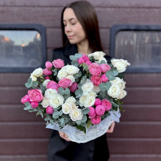 Композиция №152 "Куст роз" из 15 кустовых роз