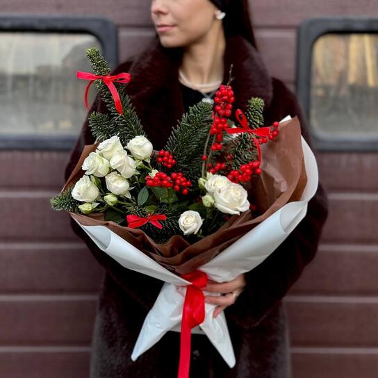 Авторский букет №175 Авторский букет "Леди" из розы и нобилиса