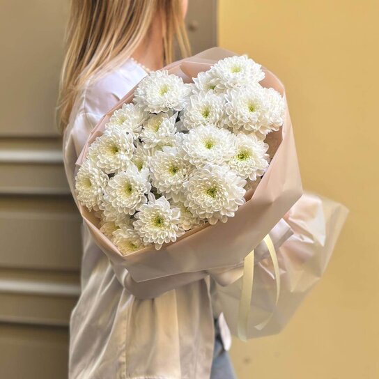 Монобукет №212 из 5 хризантем Фото 2