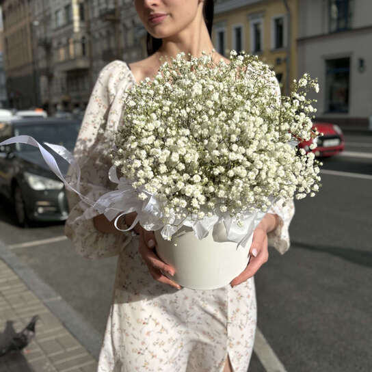 Композиция №105 с воздушной белой гипсофилой, размер L